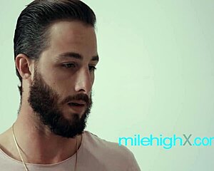 Stepsiblings get hot in the sack after steamy photoshoot