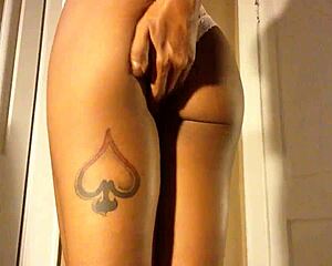 i need your touch on my groping ass and cameltoe?