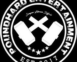 Gruba modelka Supreme drażni na Poundhardxxx com