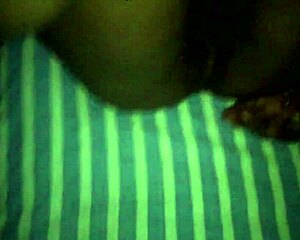 tallando mi puchita para el que se le antoje