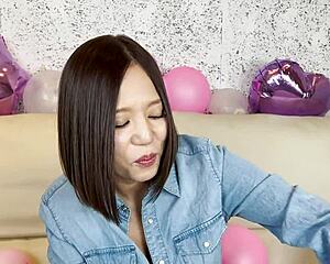 Is Ruri Saijo's big tits debut in JAV teasing you?