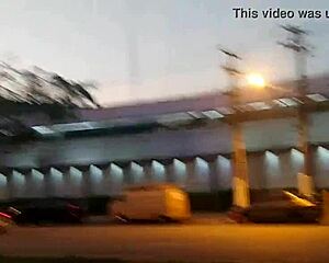 ARRastei uma pica da pracinha para meu carro veja completo em xv red