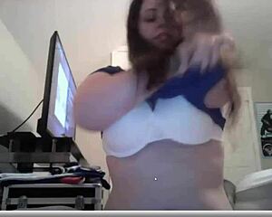 Webcam models with huge boobs and large breasts
