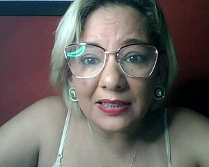 Gave It To Gas Technician With Neighbor Couple - Lola Historia.