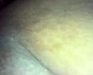 Fudendo a empregada na pele escondido