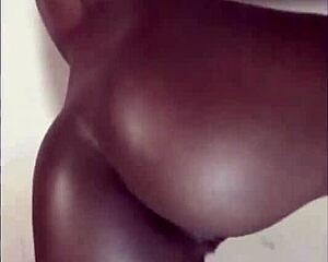 Vibrating dildo twerk session