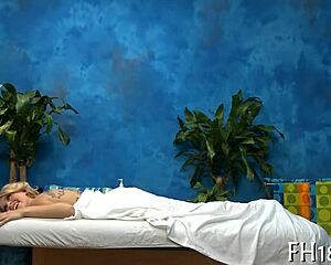 Steamy sex in the parlor results from erotic massage