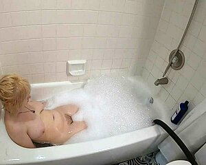 Annie Archer Enjoys Bathing In The Shower 😊