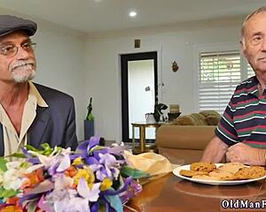 Amateur Webcam Teen Riding Dildo And Pink Hair Riding The Old Wood For Facial Cumshot.