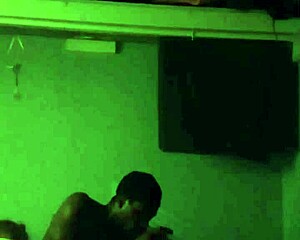 kongs couple in threesome with cum swapping