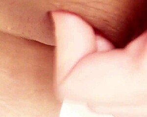 Naughty cheerleader want the large penis to penetrate her deeply