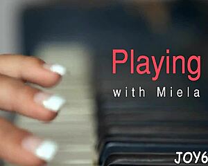 teen chick rubs her erogenic zones with toys