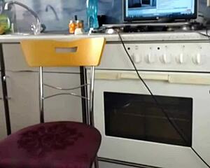 Watch Me Shake Naked Booty On Webcam