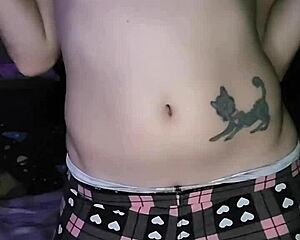 alt pawg masturbating with vibrator to orgasm 😍