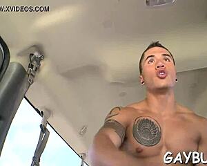 Enjoying some gay sex fun