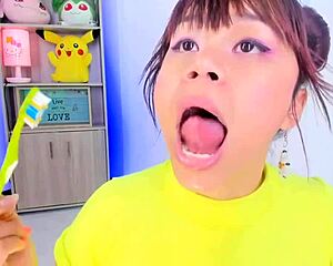 I’m obsessed with Lila Jordan brushing her teeth with wild spit play.