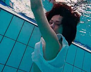 This horny teen 18+ stripped quick to flaunt her sexy body outdoors.