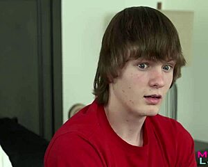 Hé, mostohaanya Armani Black most akarja azt a forró krémes töltést