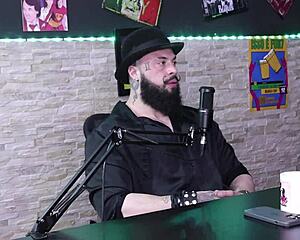 A mulher sempre recebera mais hates e as experiencias de um atendimento - gabe spec sheer red. Glamour swingers in lingerie group with brazilian amateurs.