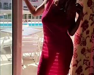 cap dagde milf slut flashing for interracial fun, so wild! 😜