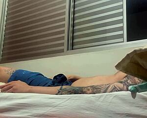 Watch this tattooed amateur soloboy masturbate