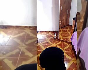 Mirelladelic’s custom striptease got me hooked with those curves! 😘