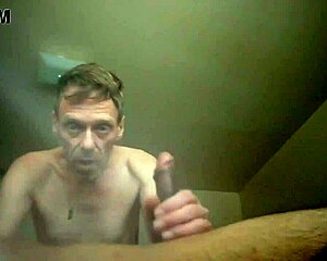 so much big cock in this hardcore gay scene 😍