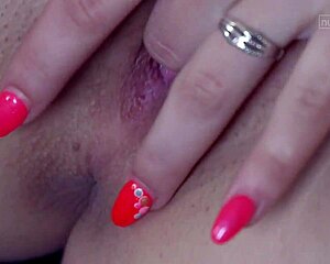 Cute amateur craves climax intensely