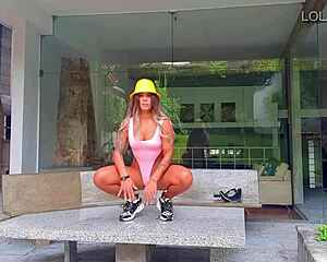 yo, that stretching class got me checking out your latina ass!