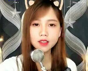 Pretty Asian Girl's Exciting Webcam Blowjob on Uplive