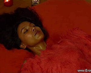 Mature Milf Receives Intense Pussy Fingering Massage