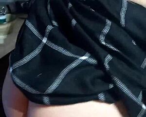 velvet rain 23 milf fucked on desk, squirting hard! 😍