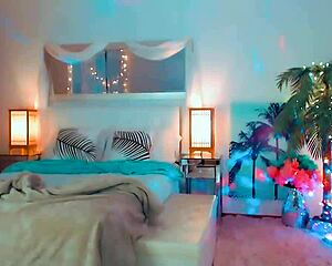 Beautiful webcam model masturbates on cam.