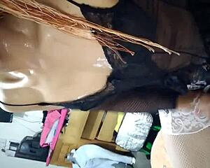 who's inviting me to their bed for solo trans masturbation? 😏