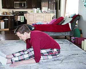 Yoga Lesson Turns Into Steamy Session With Shaved Brunette Girlfriend