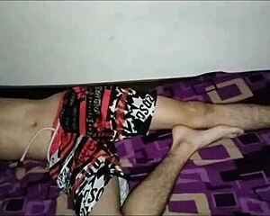 Kakak tiri selingkuh rakam seks rumah kami