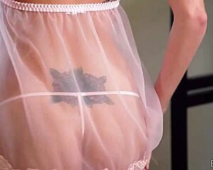 Hayden Hawkens Exclaims 'I Like It That Way' At Babes Com!