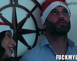 sheena ryder and penelope woods drip with past desires in screwged part 1