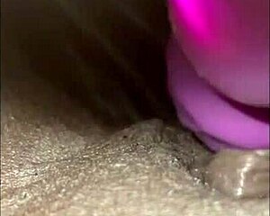 milaj tests wand vibrator on chubby pussy