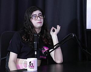 Yumi Trap Transsexual Fucks Anal