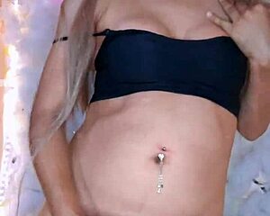 hermosa travesti, are you touching my polla right now?