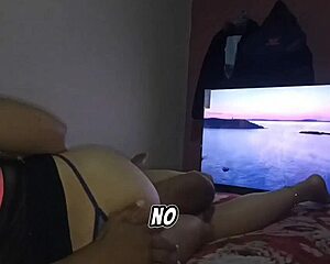 beautiful latina homemade spreading video