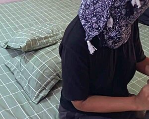 Asian girl seduces friend after dinner