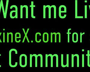 Lesbian Pussy Master Maxine X Guides Ashley Fires to Squirt