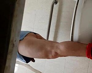 Espía Gay: What’s Behind Closed Doors?