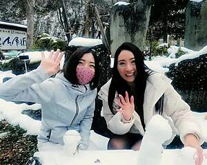 white cat mya and snow sculpture art