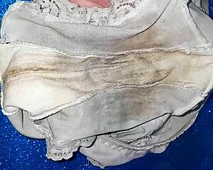 I foun my neighbr's drty panties, oh man!