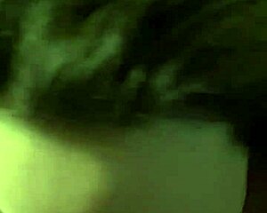 Gece Verandada Karısına Sakso Çeken Adam