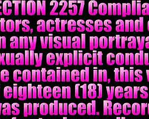 does anna bell peaks squirt crazy on the sybian machine?