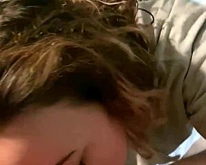 Gece Verandada Karısına Sakso Çeken Adam